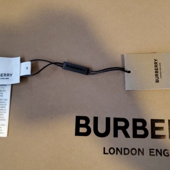 Burberry reversible bucket hat - Picture 11 of 12